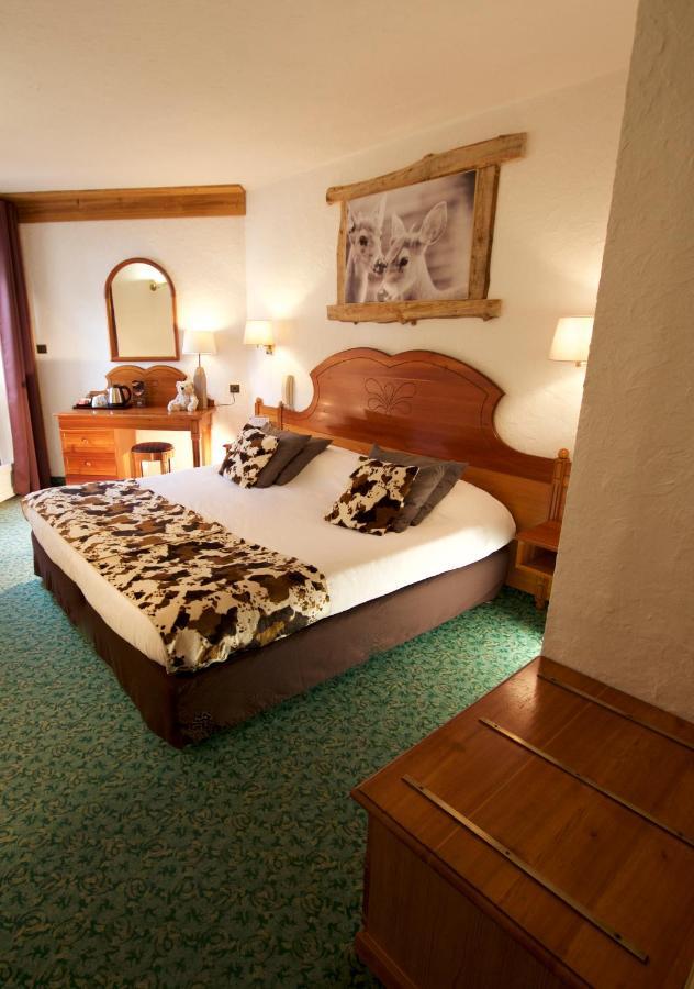 Hotel Serre Palas Лес дьо Алпс Екстериор снимка